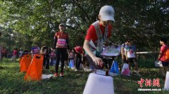 500余名中外选手江苏盱眙挑战定向越野